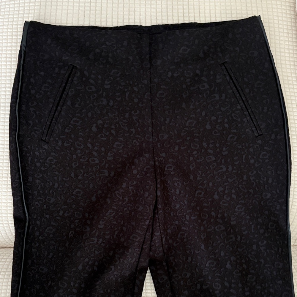 Chico's Black Textured Dress Pantssize 0.5 - Picture 1 of 9